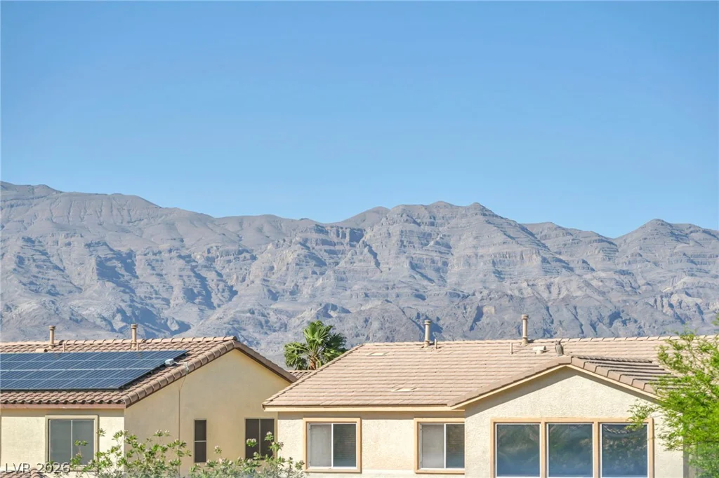 7008 Manzanares, North Las Vegas, NV 89084