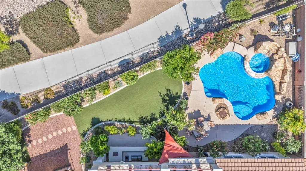 7008 Manzanares, North Las Vegas, NV 89084
