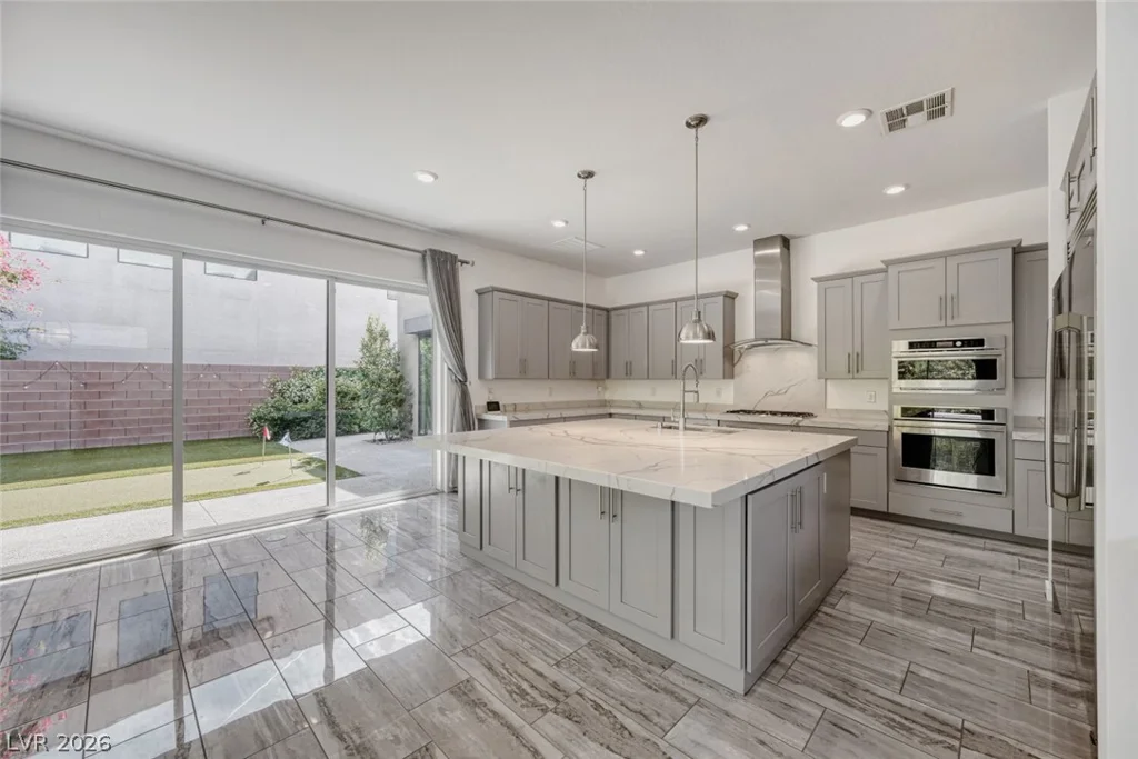 10334 Jade Gardens, Las Vegas, NV 89135