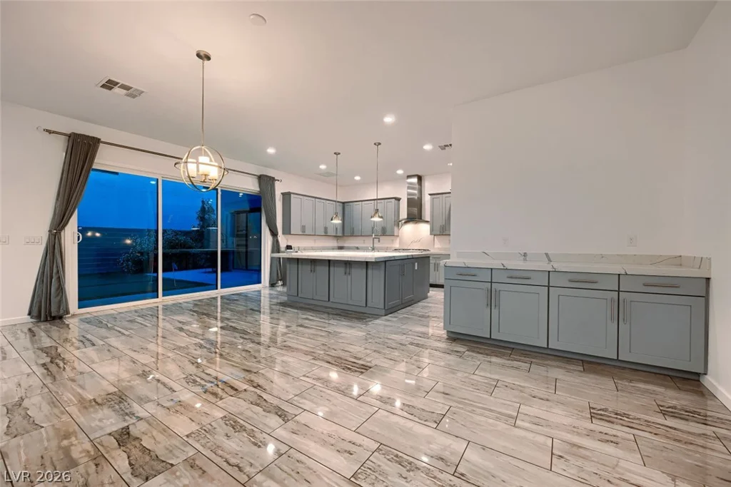 10334 Jade Gardens, Las Vegas, NV 89135