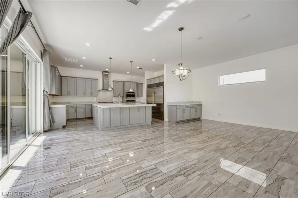 10334 Jade Gardens, Las Vegas, NV 89135