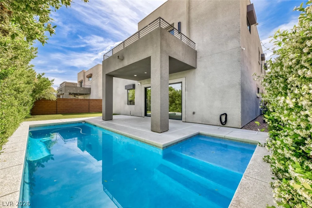 10334 Jade Gardens, Las Vegas, NV 89135