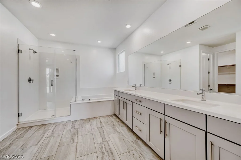10334 Jade Gardens, Las Vegas, NV 89135