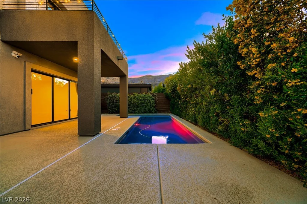 10334 Jade Gardens, Las Vegas, NV 89135