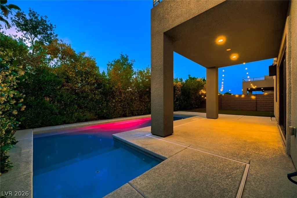 10334 Jade Gardens, Las Vegas, NV 89135