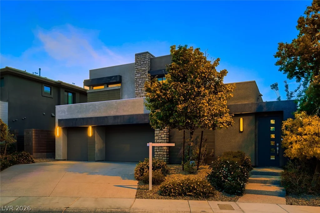 10334 Jade Gardens, Las Vegas, NV 89135