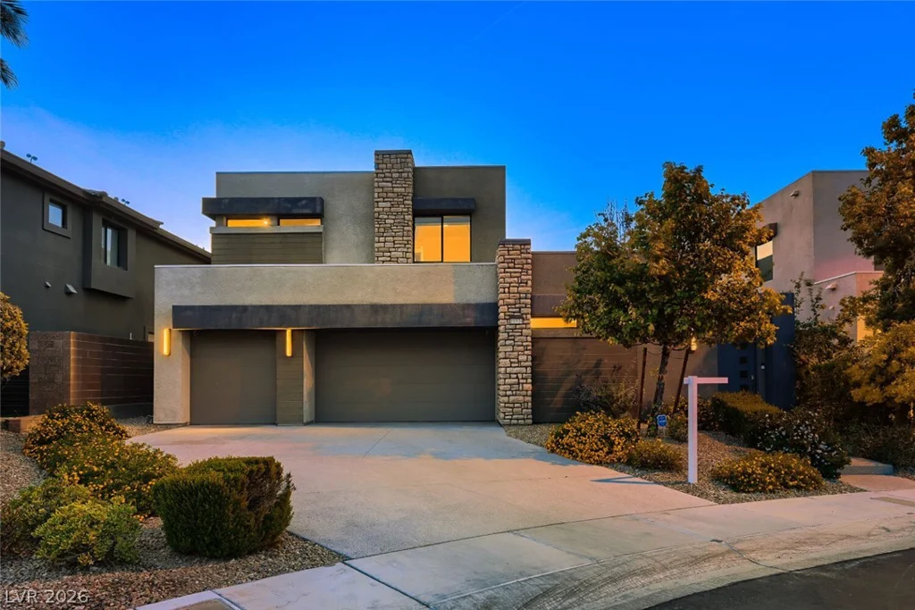 10334 Jade Gardens, Las Vegas, NV 89135