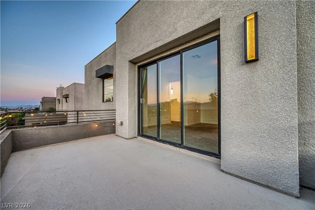 10334 Jade Gardens, Las Vegas, NV 89135
