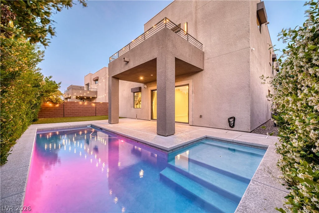 10334 Jade Gardens, Las Vegas, NV 89135