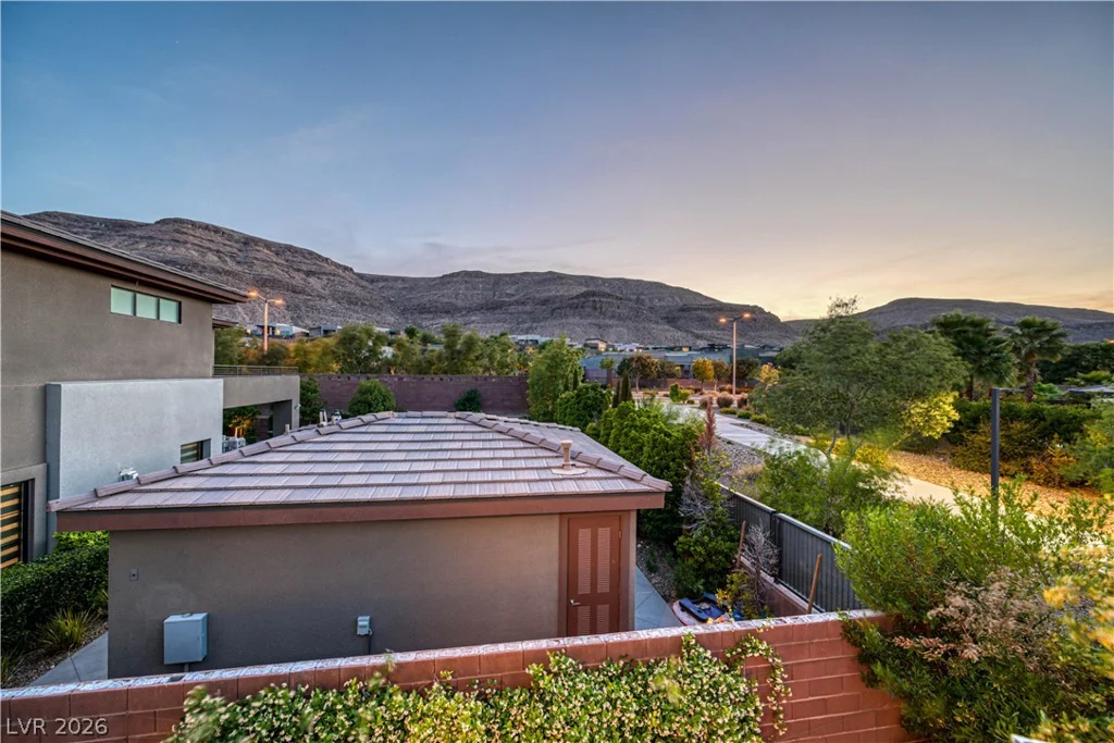 10334 Jade Gardens, Las Vegas, NV 89135