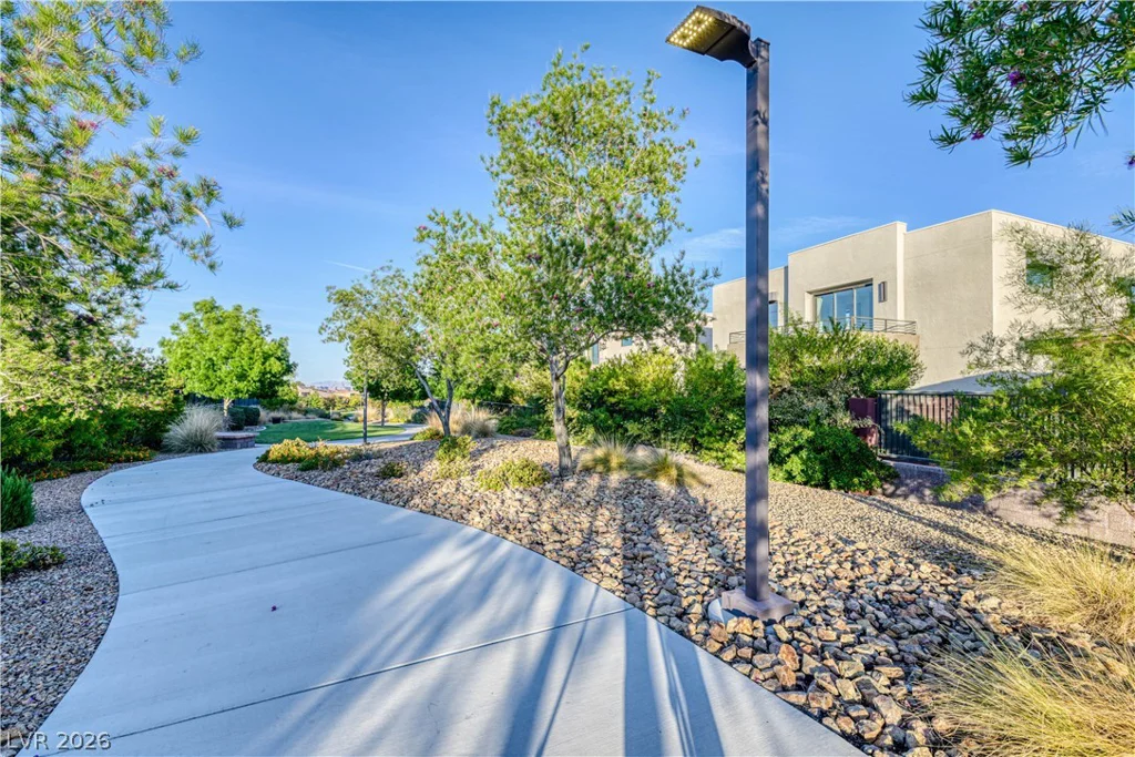 10334 Jade Gardens, Las Vegas, NV 89135