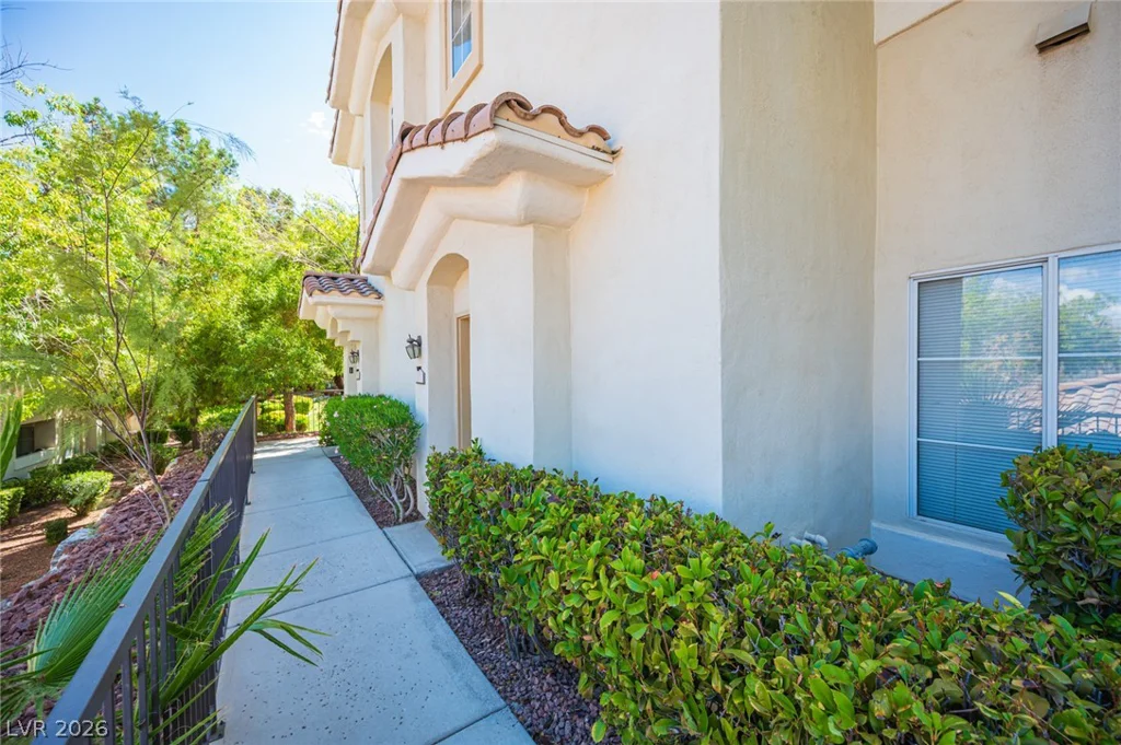 10211 Red Pueblo, Las Vegas, NV 89144