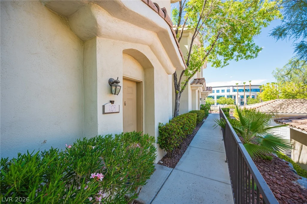 10211 Red Pueblo, Las Vegas, NV 89144