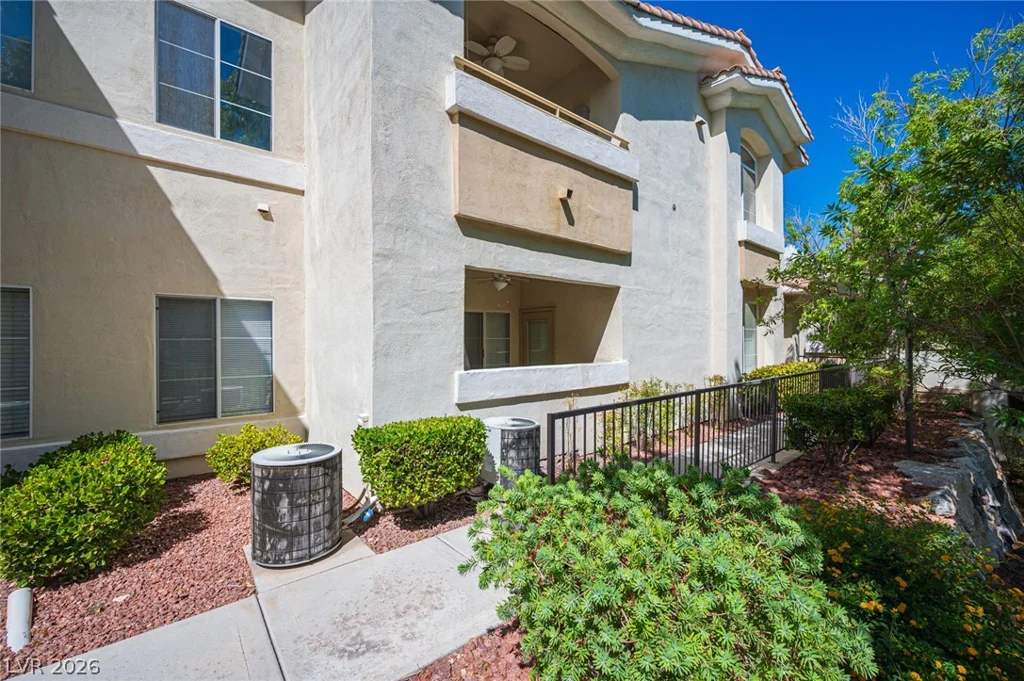 10211 Red Pueblo, Las Vegas, NV 89144
