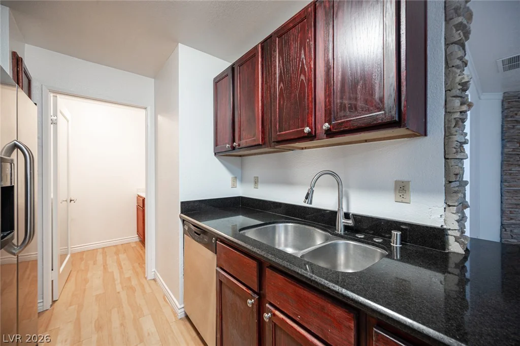 2200 Fort Apache, Las Vegas, NV 89117