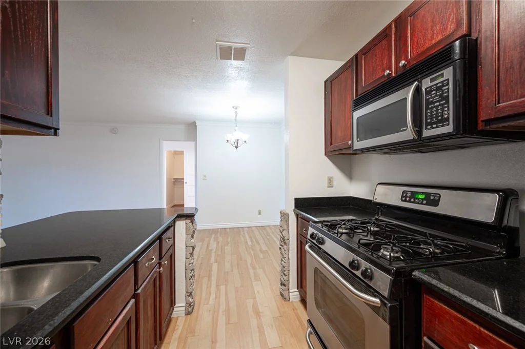 2200 Fort Apache, Las Vegas, NV 89117