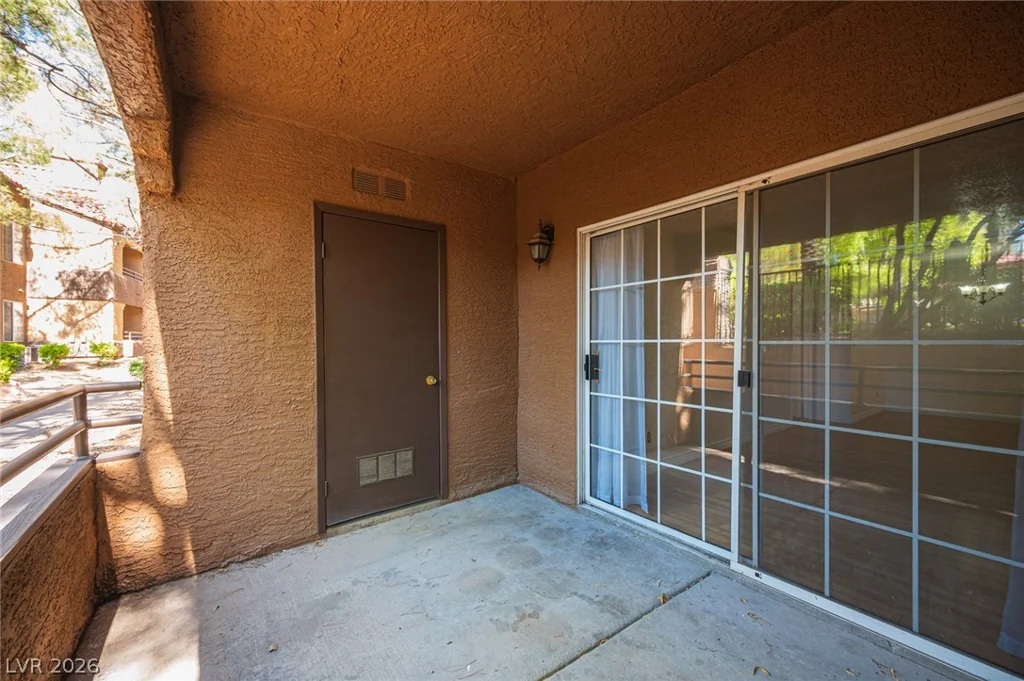 2200 Fort Apache, Las Vegas, NV 89117