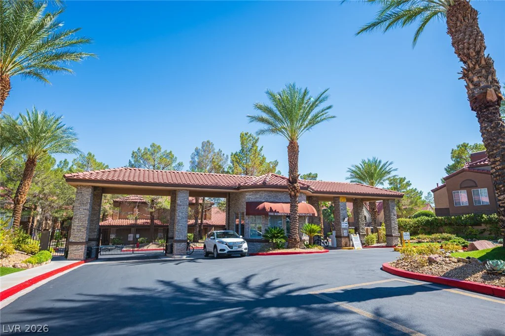 2200 Fort Apache, Las Vegas, NV 89117