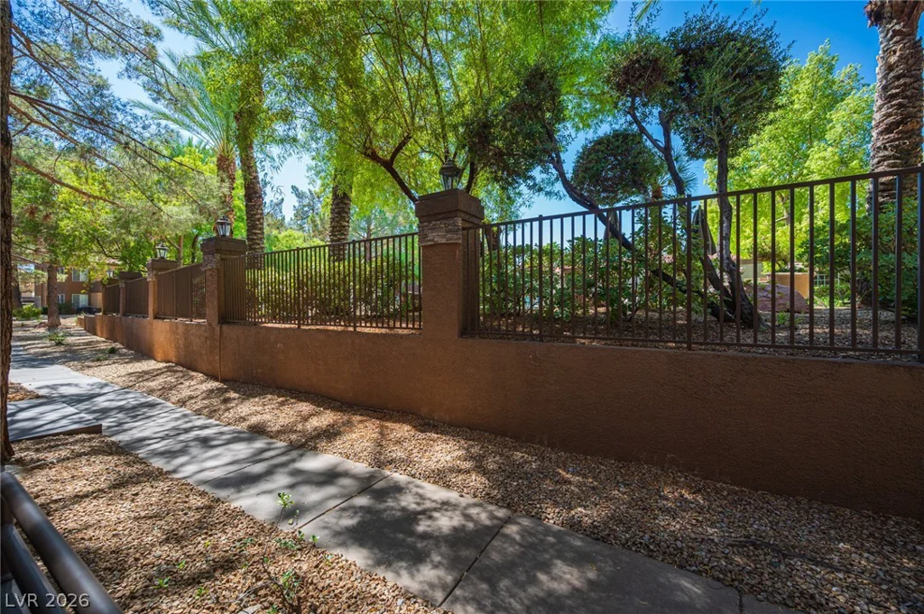 2200 Fort Apache, Las Vegas, NV 89117