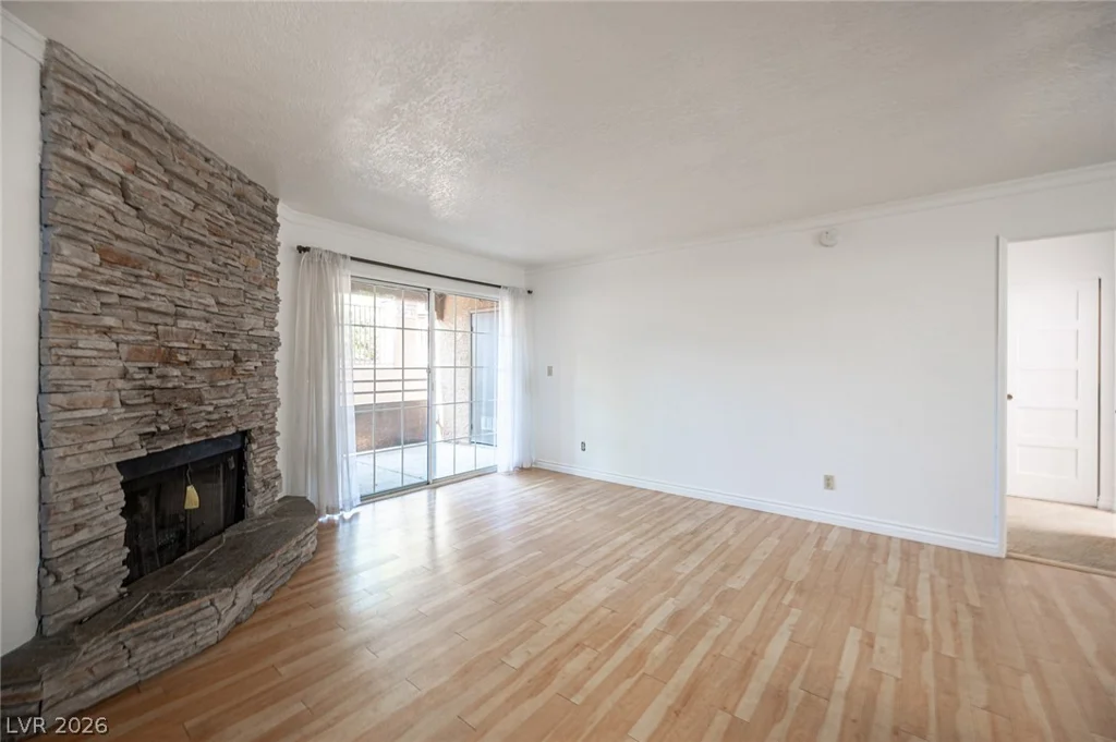 2200 Fort Apache, Las Vegas, NV 89117