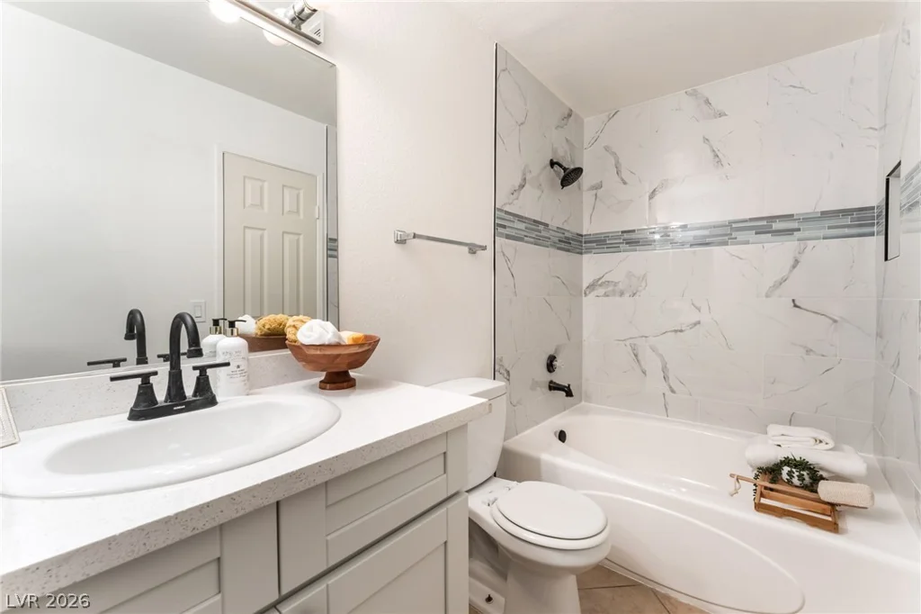 3151 Soaring Gulls, Las Vegas, NV 89128