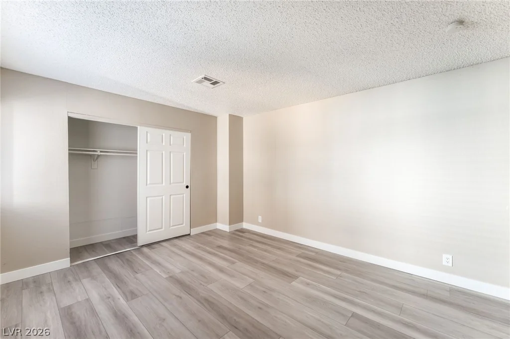 3151 Soaring Gulls, Las Vegas, NV 89128