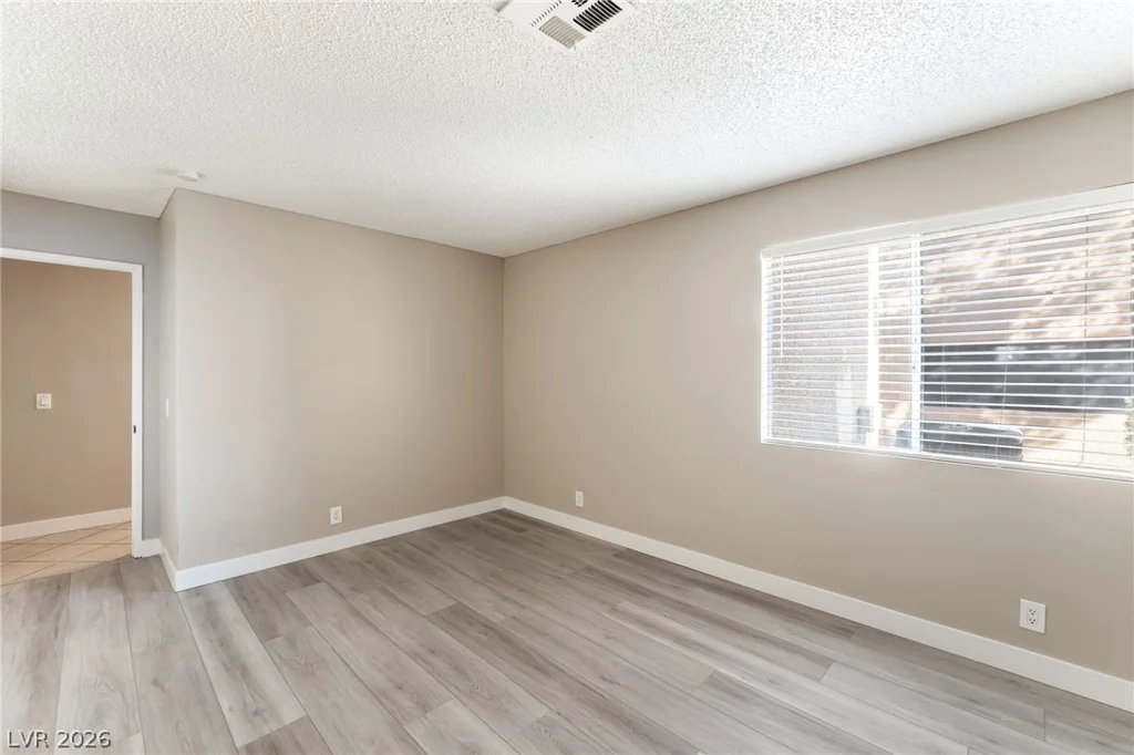 3151 Soaring Gulls, Las Vegas, NV 89128