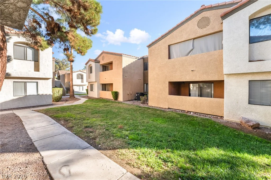 3151 Soaring Gulls, Las Vegas, NV 89128