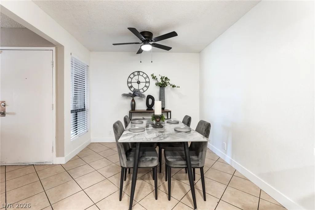 3151 Soaring Gulls, Las Vegas, NV 89128