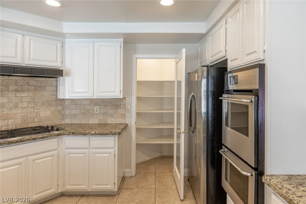 9312 Angelfish, Las Vegas, NV 89117
