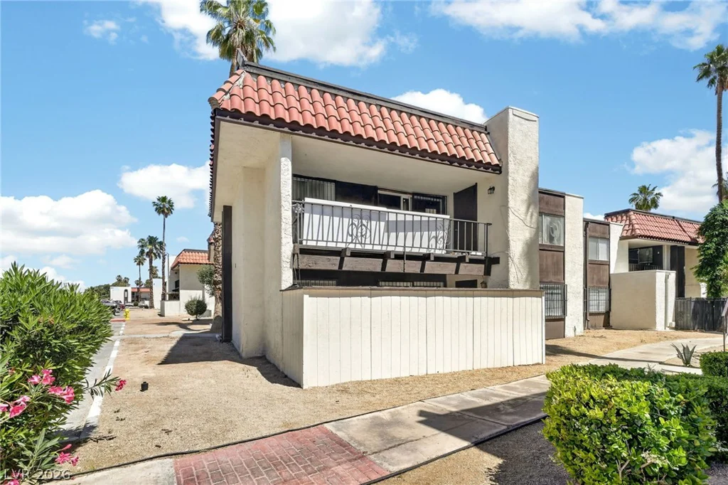 1405 Vegas Valley, Las Vegas, NV 89169