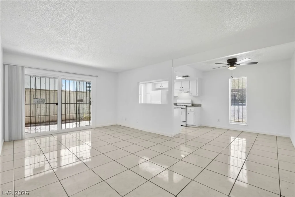 1405 Vegas Valley, Las Vegas, NV 89169