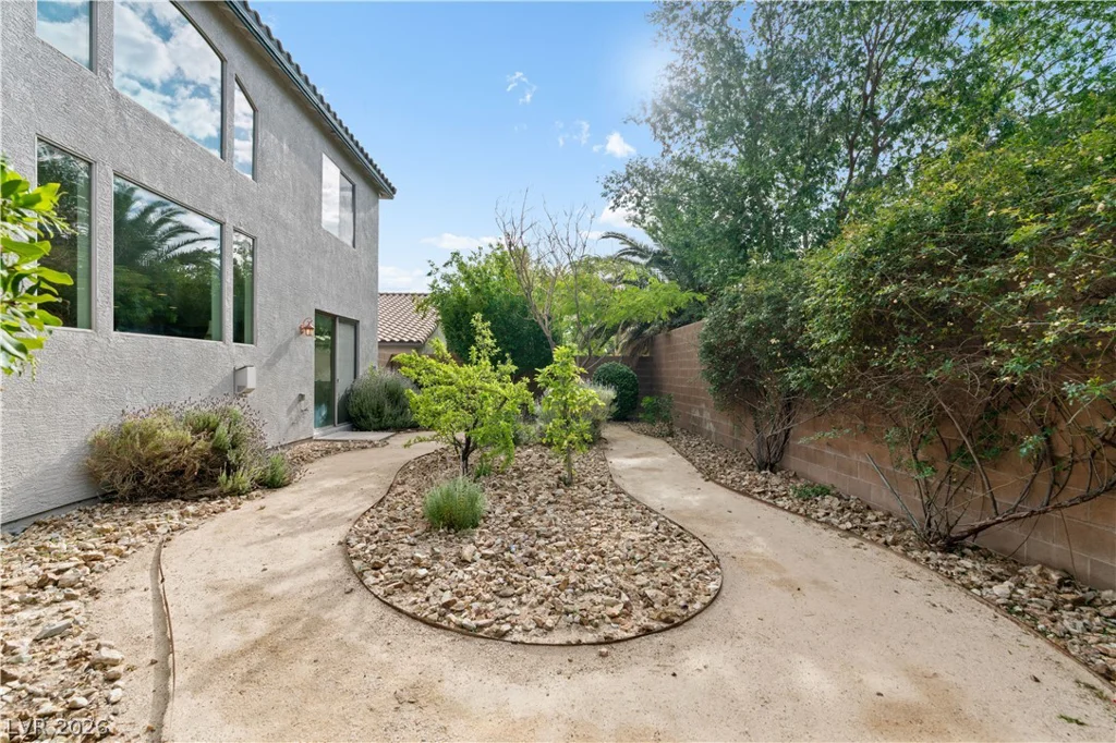 10009 Artistic Walk, Las Vegas, NV 89149