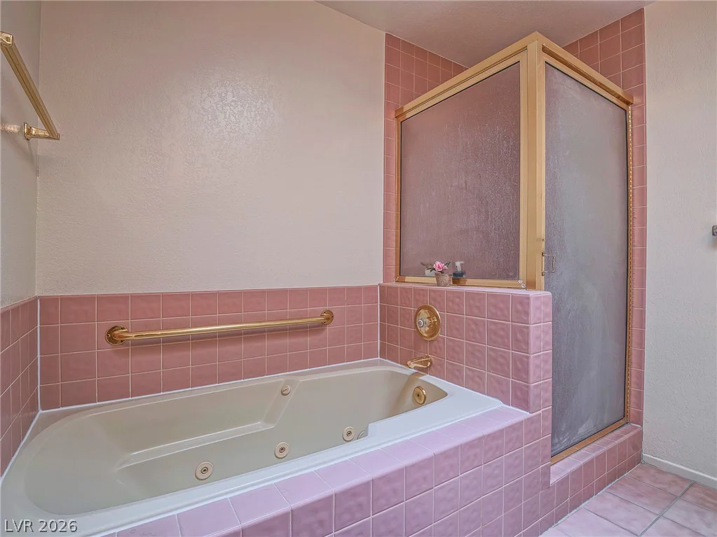 2851 Valley View, Las Vegas, NV 89102