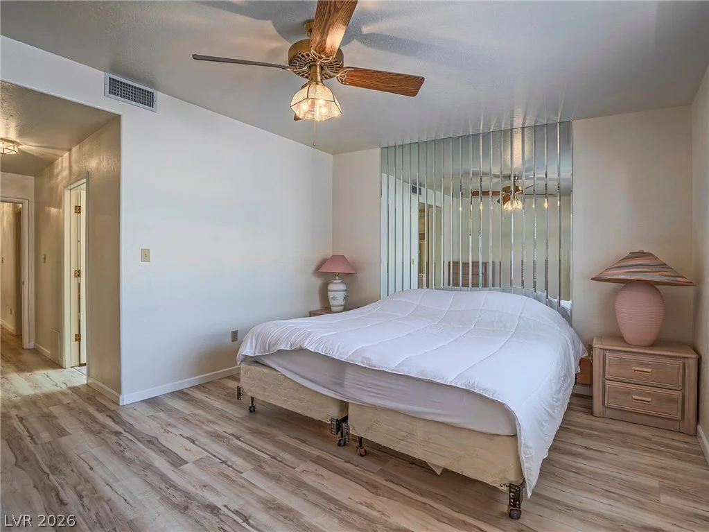 2851 Valley View, Las Vegas, NV 89102
