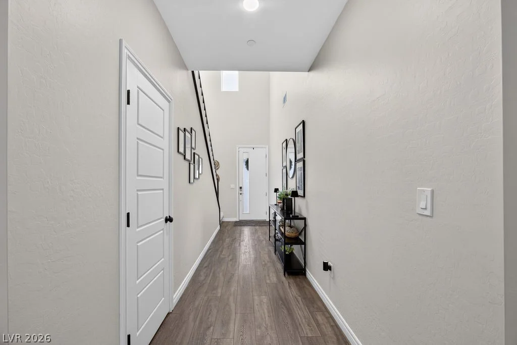 8854 Mountain Lion, Las Vegas, NV 89166