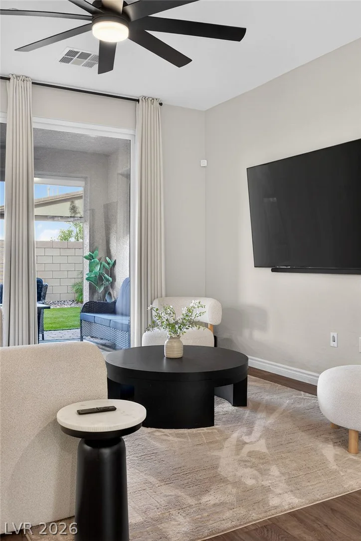 8854 Mountain Lion, Las Vegas, NV 89166