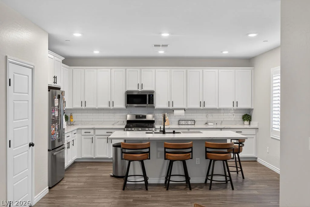 8854 Mountain Lion, Las Vegas, NV 89166