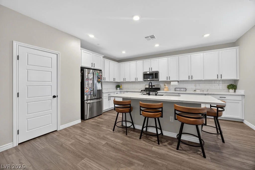 8854 Mountain Lion, Las Vegas, NV 89166