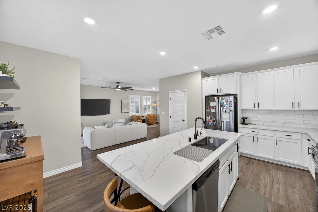 8854 Mountain Lion, Las Vegas, NV 89166