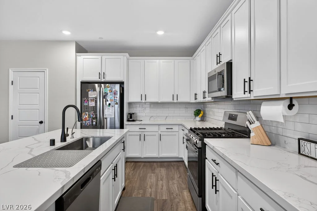 8854 Mountain Lion, Las Vegas, NV 89166
