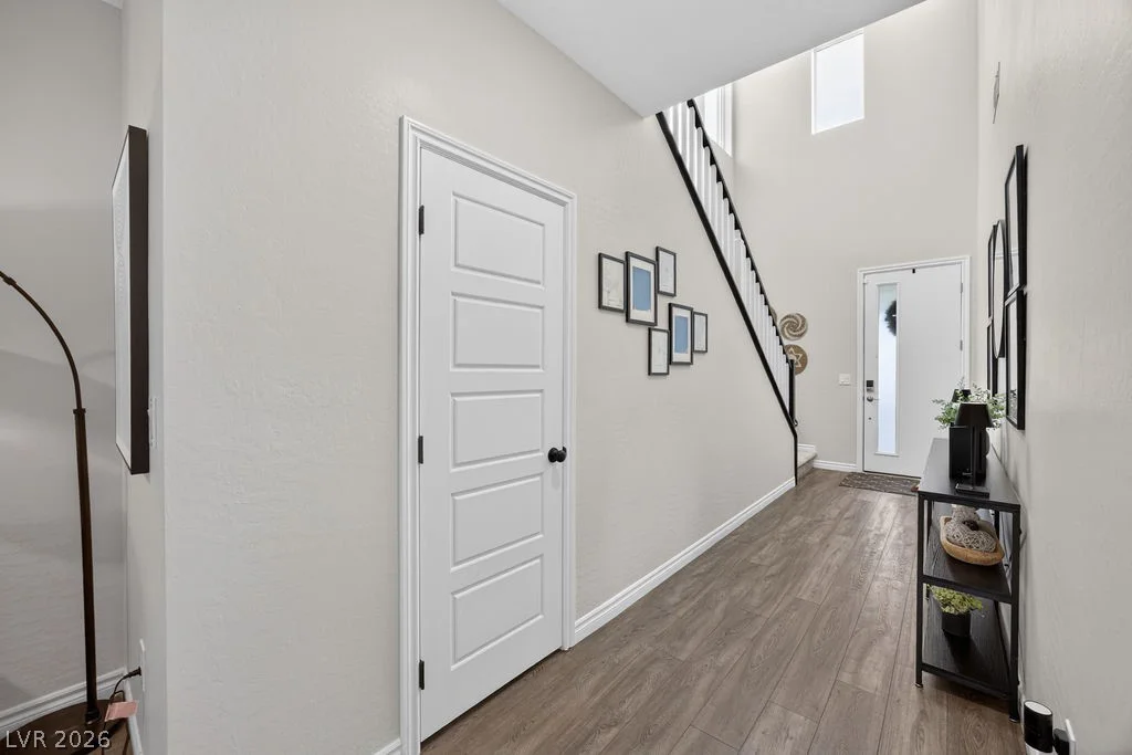 8854 Mountain Lion, Las Vegas, NV 89166