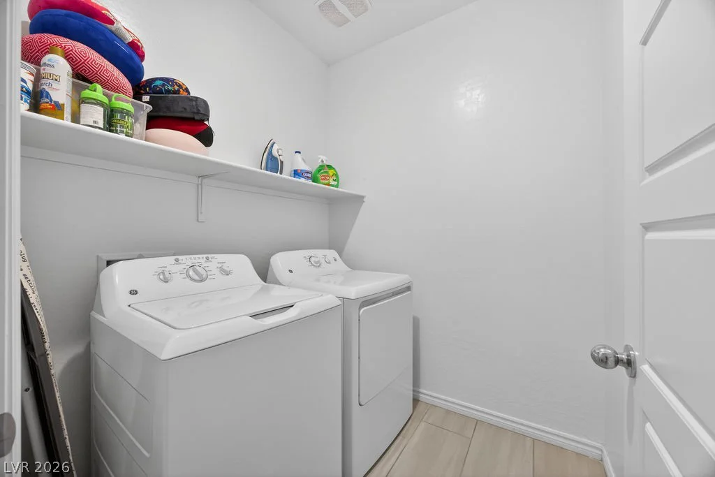 8854 Mountain Lion, Las Vegas, NV 89166