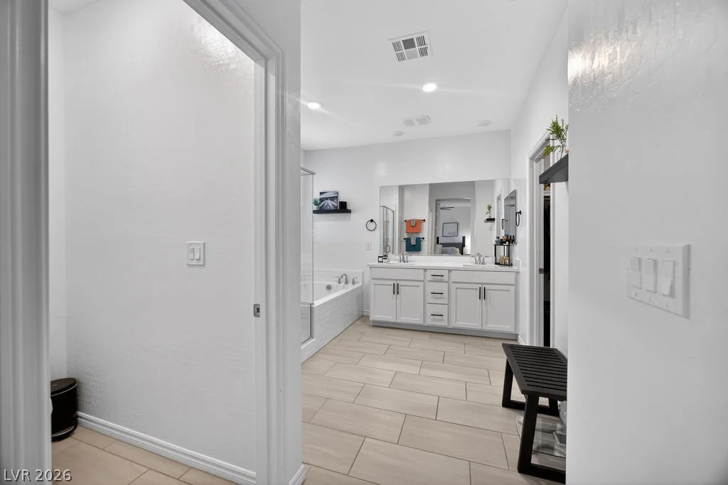 8854 Mountain Lion, Las Vegas, NV 89166