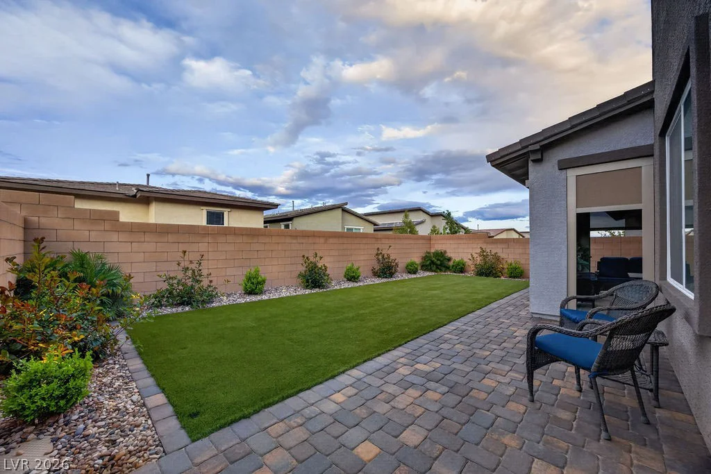 8854 Mountain Lion, Las Vegas, NV 89166