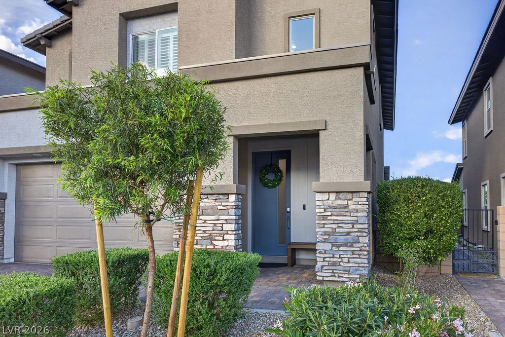 8854 Mountain Lion, Las Vegas, NV 89166