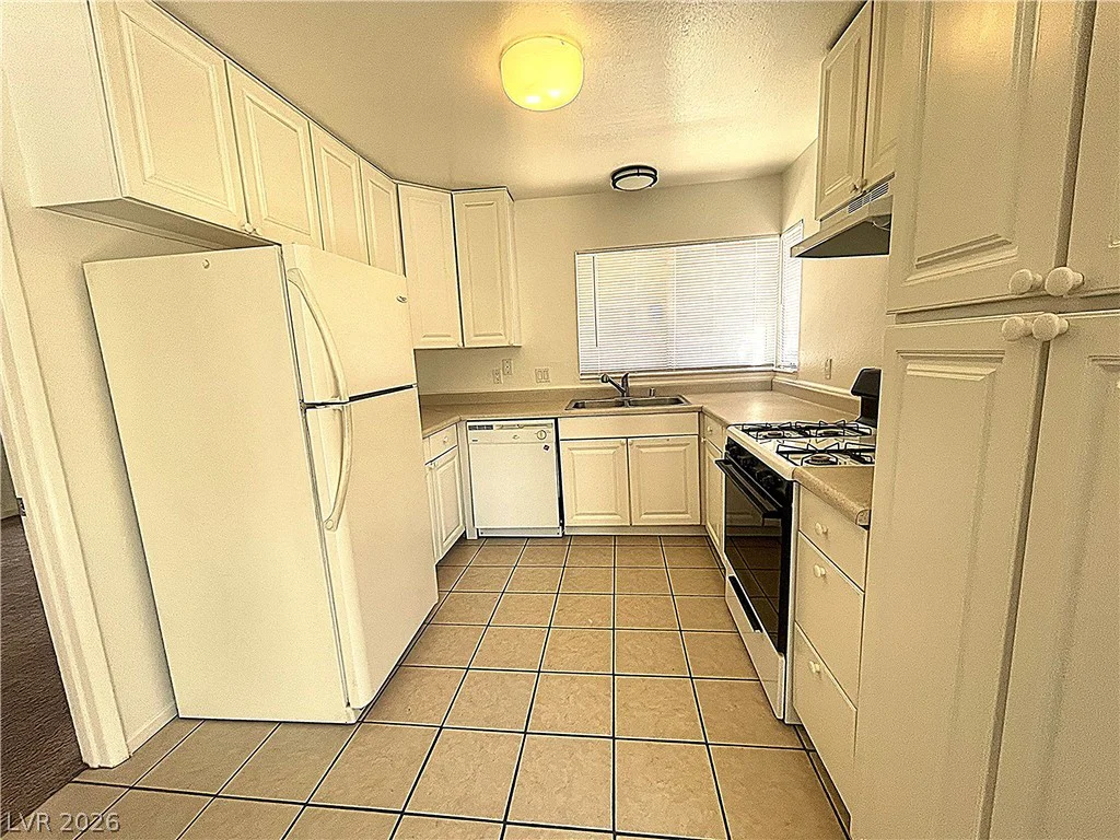 4200 Candleberry, Las Vegas, NV 89103