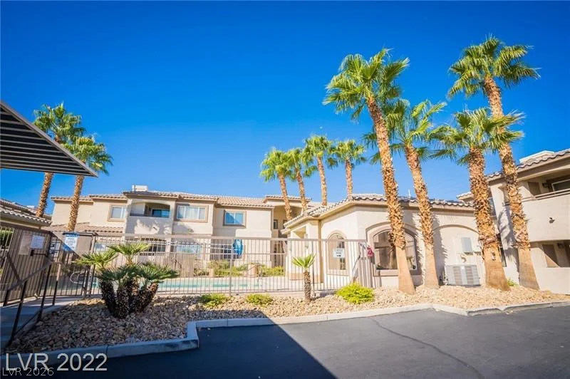 8725 Flamingo, Las Vegas, NV 89147