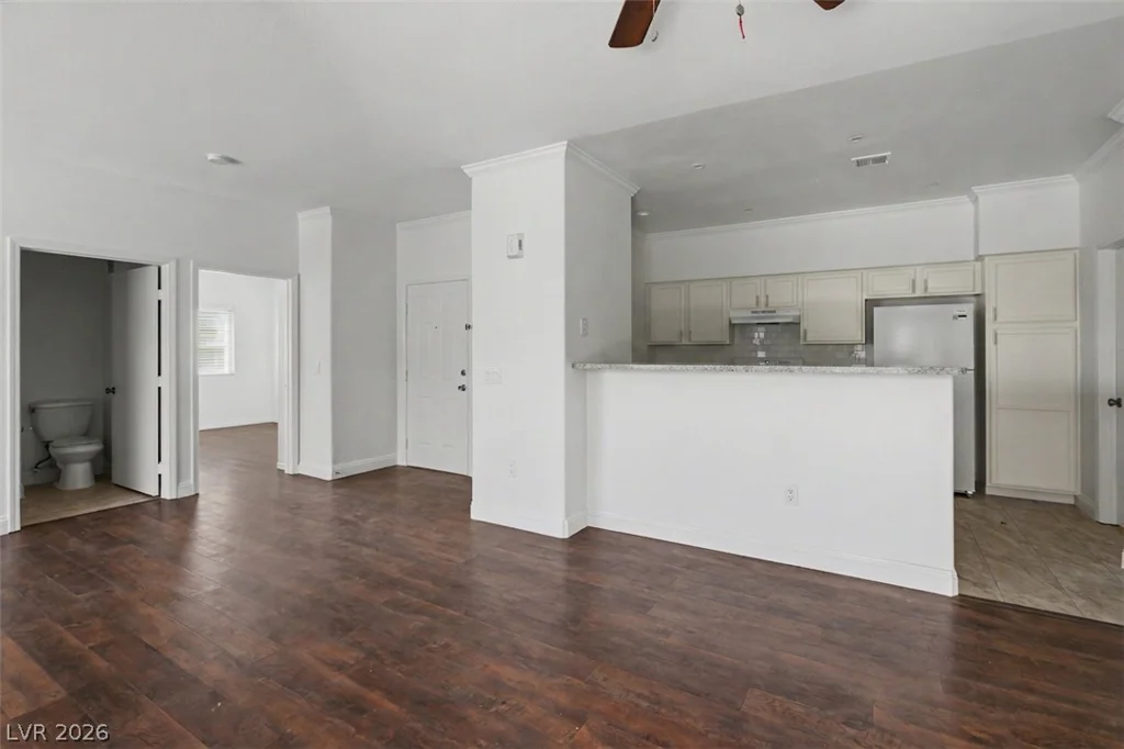 8725 Flamingo, Las Vegas, NV 89147
