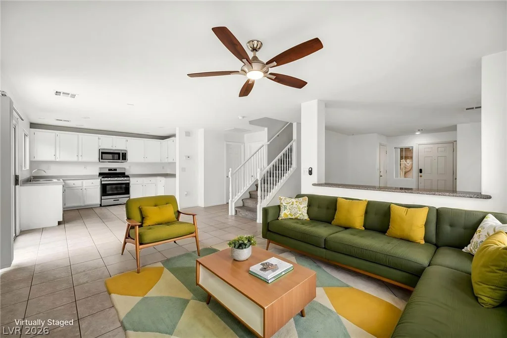 2513 Cockatiel, North Las Vegas, NV 89084